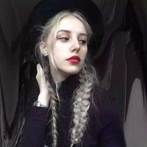 Meet your Posher, Camille